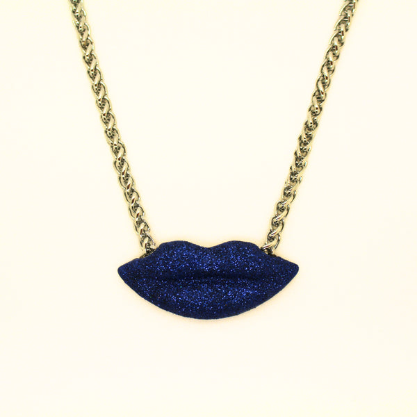 Kisses Necklace