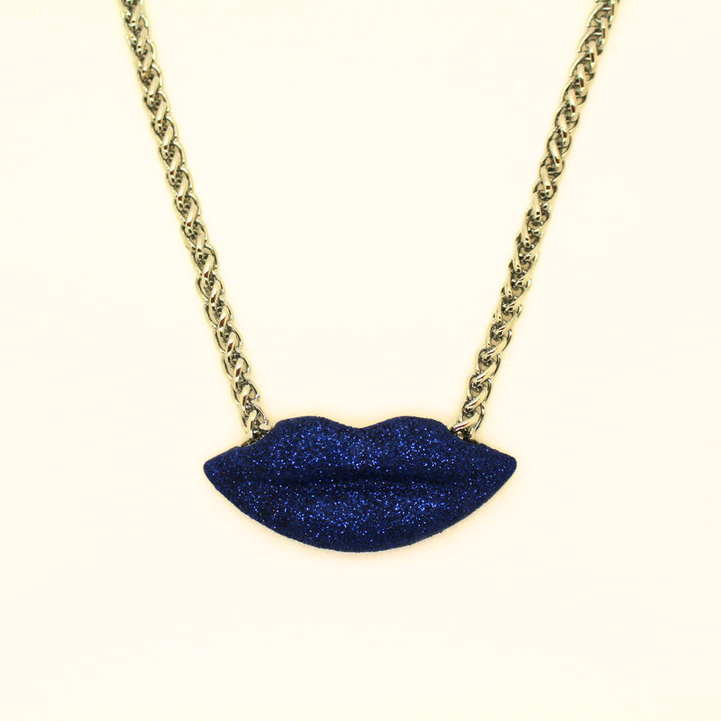 Kisses Necklace